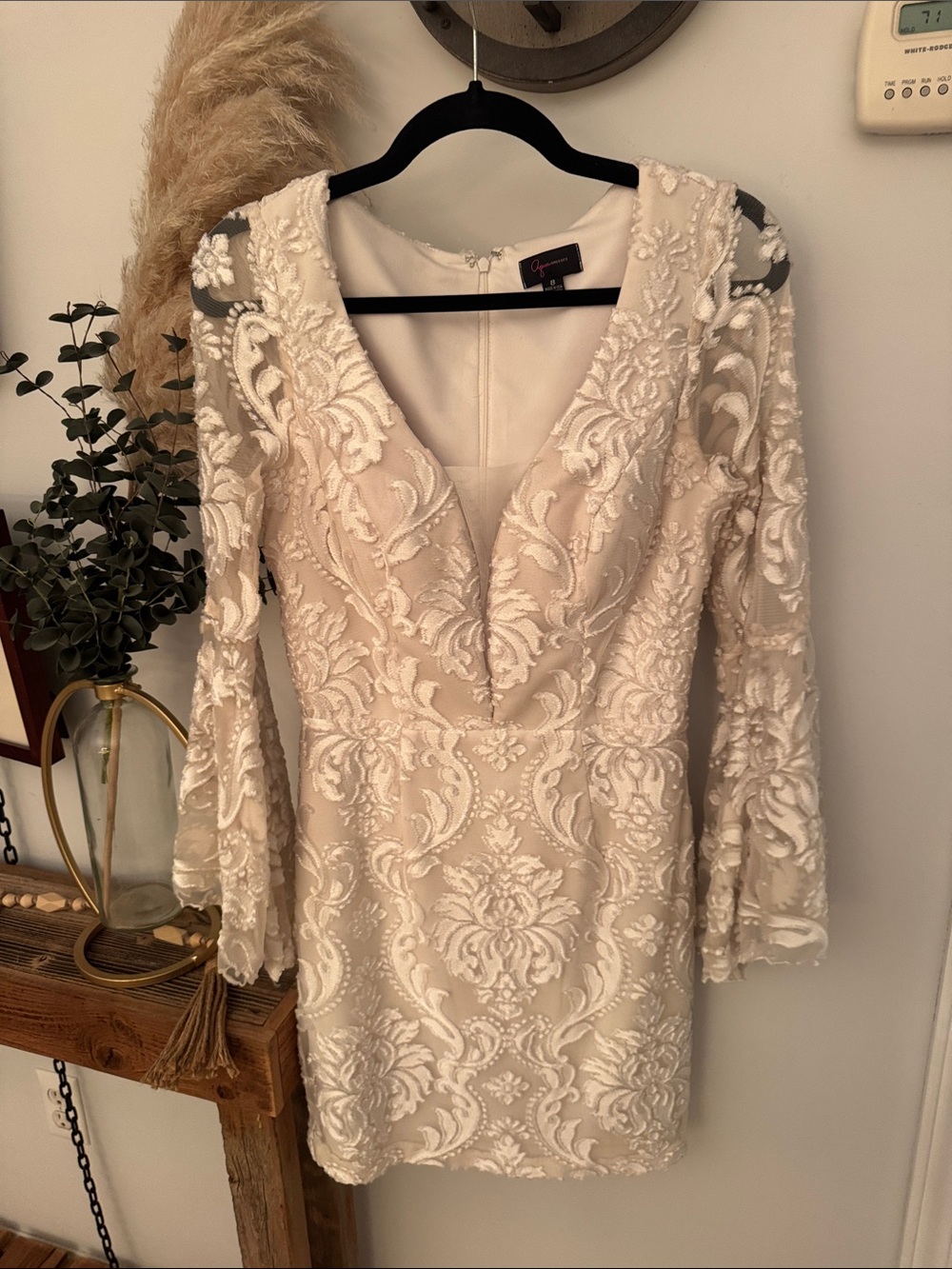 Aqua Ivory Embroidered Long Sleeve V‑Neck Dress